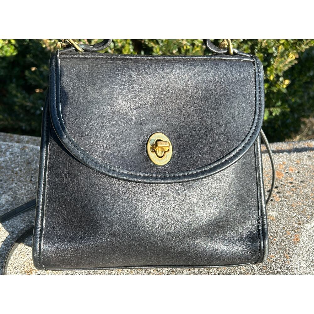 Coach Regina vintage crossbody bag in black - Picture 2 of 7